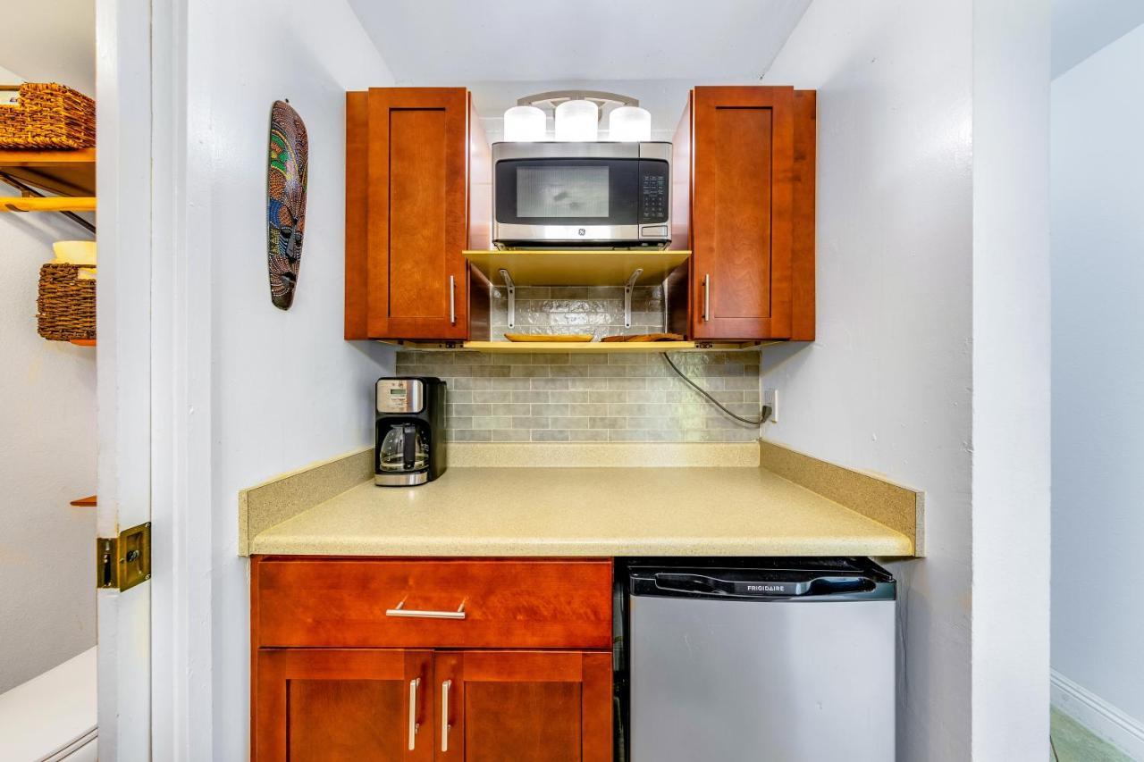 Downtown Hawaiian Paradise Condo With Hot Tub, Pool & Beach - Kona Islander Inn 凯路亚-科纳 外观 照片